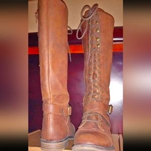 Mossimo lace up boots